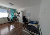 predaj 3 izbový prerobený byt, 1 balkón, Krušovská ul., Topoľčany - fotografia 10