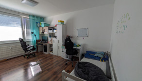 predaj 3 izbový prerobený byt, 1 balkón, Krušovská ul., Topoľčany - fotografia 10