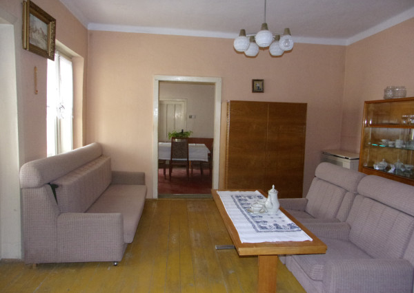 Znížená cena!! na predaj vidiecky dom, pôvodný stav, pozemok  2119 m2, Kolta, Nové Zámky