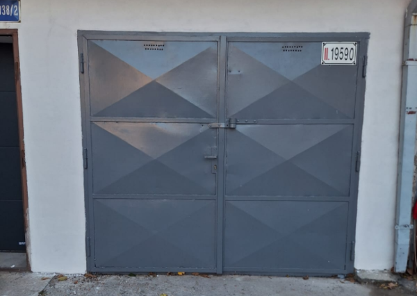 Prenájom samostatná garáž 18m2, Teslova ul. Ružinov, Bratislava II