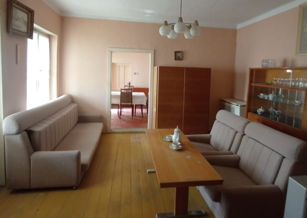 Znížená cena!! na predaj vidiecky dom, pôvodný stav, pozemok  2119 m2, Kolta, Nové Zámky