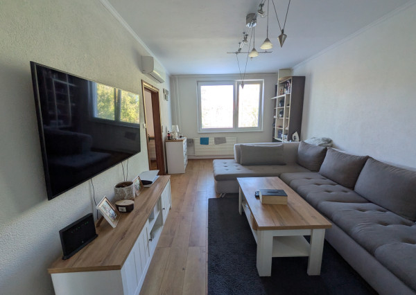 predaj 3 izbový prerobený byt, 1 balkón, Krušovská ul., Topoľčany
