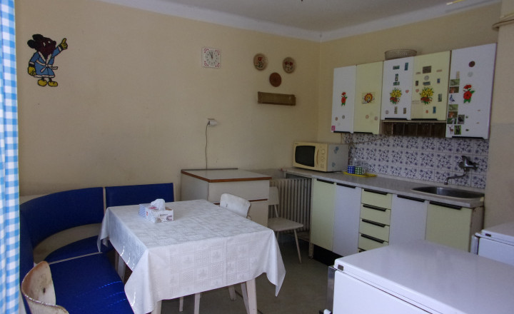 ZNÍŹENÁ CENA rodinný dom 120 m2, pozemok 2091 m2, Semerovo, Nové Zámky - fotografia 3