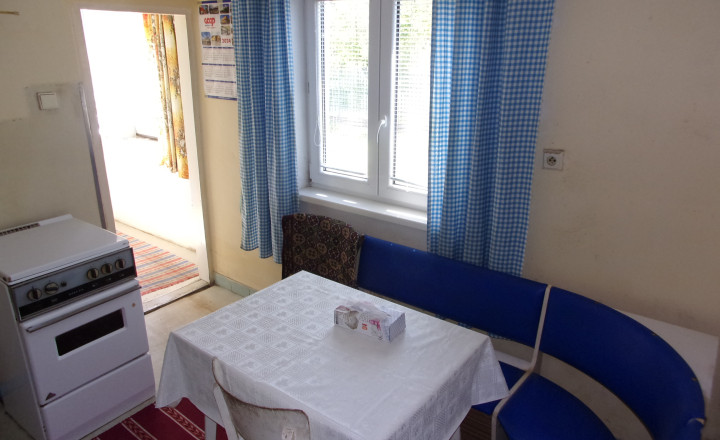 ZNÍŹENÁ CENA rodinný dom 120 m2, pozemok 2091 m2, Semerovo, Nové Zámky - fotografia 4