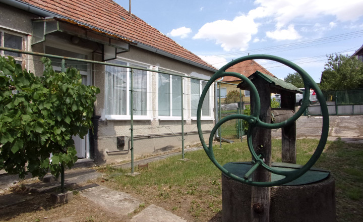 Znížená cena!! na predaj vidiecky dom, pôvodný stav, pozemok  2119 m2, Kolta, Nové Zámky - fotografia 15
