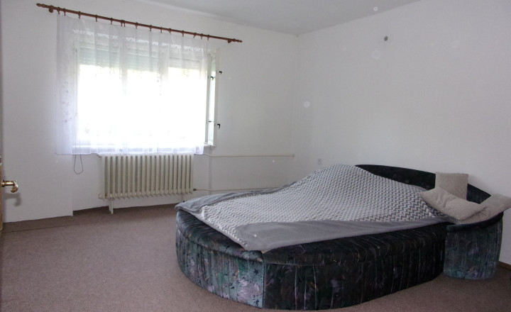Exkluzívne na predaj rodinný dom, rekonštrukcia,  pozemok 2576 m2, Kolta, Nové Zámky - fotografia 5