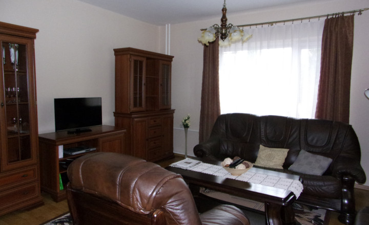 REZERVOVANÉ  exkluzívny predaj zariadený 6 izbový rodinný dom, pozemok 1270 m2, Rišňovce - fotografia 4