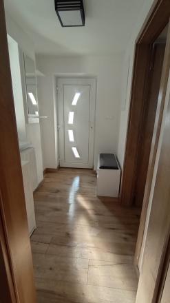 Ponúkame prenájom 3 izbového rodinného domu, Tesárske Mlyňany - fotografia 3