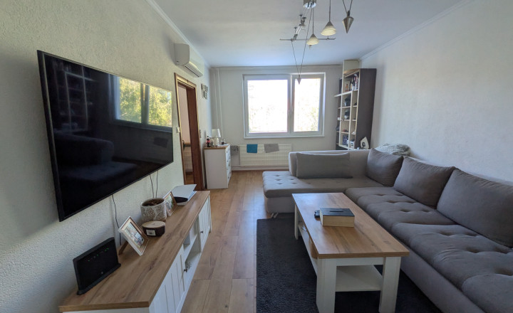 predaj 3 izbový prerobený byt, 1 balkón, Krušovská ul., Topoľčany