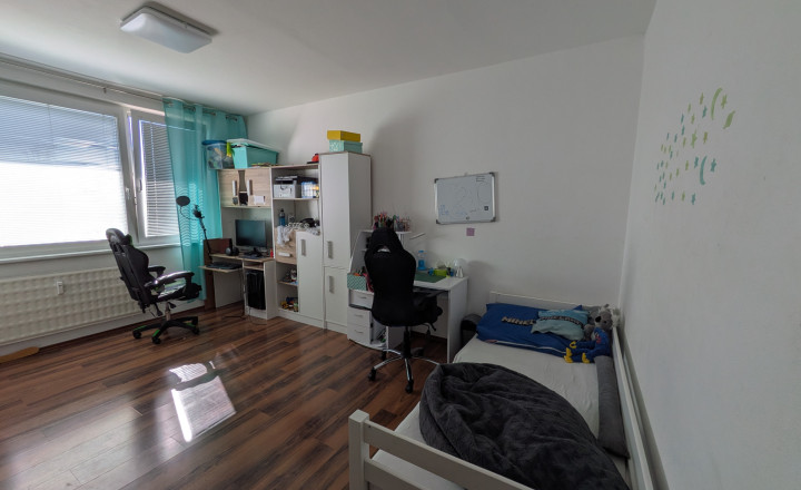 predaj 3 izbový prerobený byt, 1 balkón, Krušovská ul., Topoľčany - fotografia 9